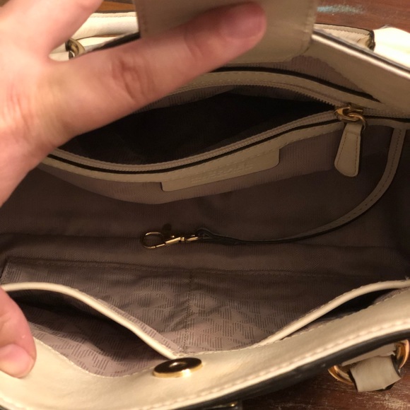 Micheal Kors Jet Set Addition Medium Satchel- used - Picture 7 of 8